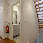 King Bed Suite, Loft With 3wc, Ac & Self-check-in. Апартаменти