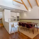 King Bed Suite, Loft With 3wc, Ac & Self-check-in. Апартаменти
