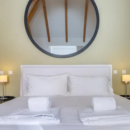 King Bed Suite, Loft With 3wc, Ac & Self-check-in. Lisboa