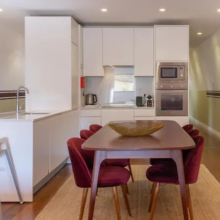 King Bed Suite, Loft With 3wc, Ac & Self-check-in. *