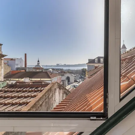 Apartamento King Bed Suite, Loft With 3wc, Ac & Self-check-in. Lisboa