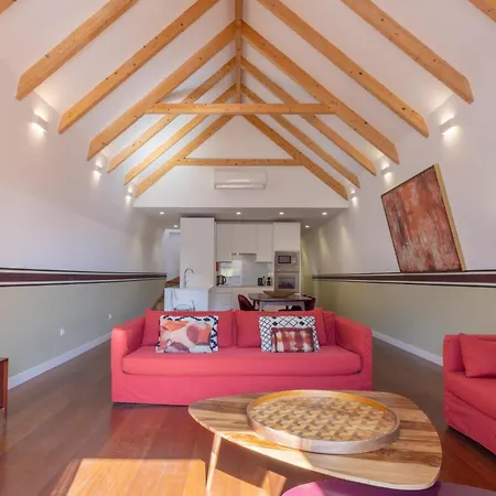 Apartamento King Bed Suite, Loft With 3wc, Ac & Self-check-in. Lisboa