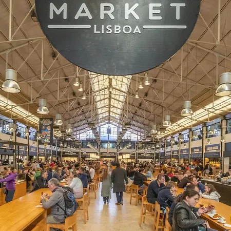 King Bed Suite, Loft With 3wc, Ac & Self-check-in. * Lisboa