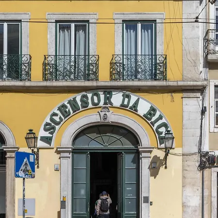 King Bed Suite, Loft With 3wc, Ac & Self-check-in. Apartamento