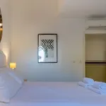Lejlighed King Bed Suite, Loft With 3wc, Ac & Self-check-in. Lisboa