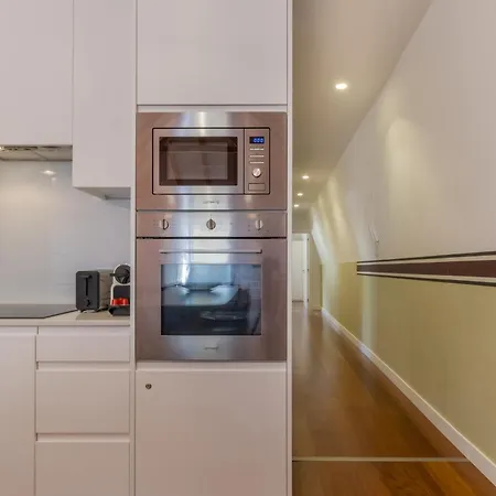 Lejlighed King Bed Suite, Loft With 3wc, Ac & Self-check-in. Lisboa