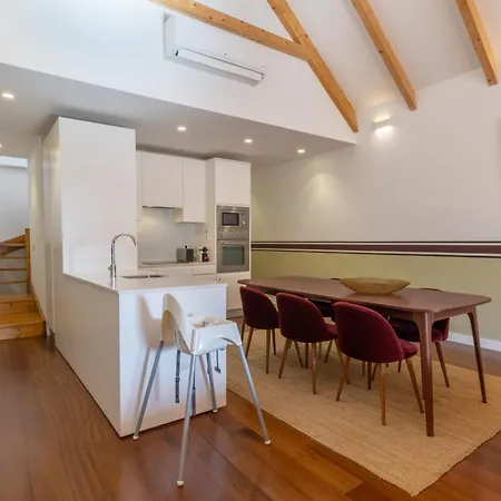 King Bed Suite, Loft With 3wc, Ac & Self-check-in. Lejlighed